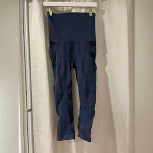 Navy blue belly bandit mother tucker leggings capri